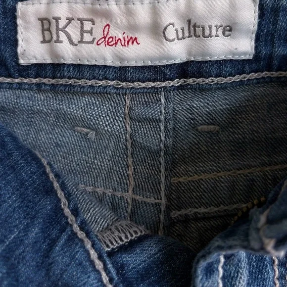 Women’s BKE Buckle Blue Jean Denim Culture Short Stretch Shorts Lemmon EUC 33 - Picture 11 of 16